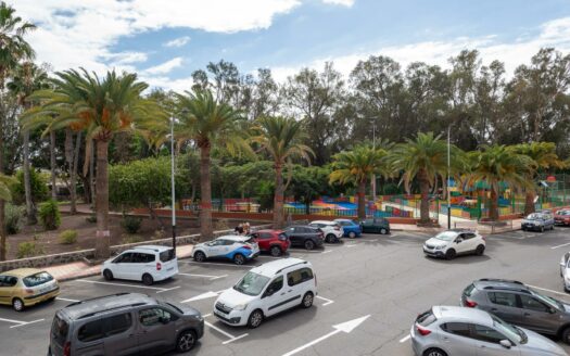 Attractive New-Build Property in a Prime Location Near the Beach