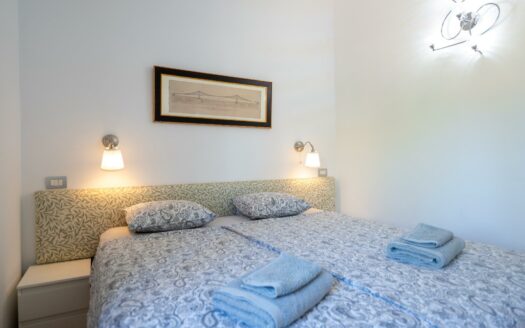 A charming bungalow in a quiet complex next to the golf course