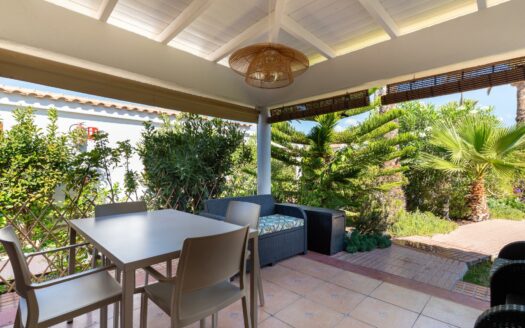 A charming bungalow in a quiet complex next to the golf course