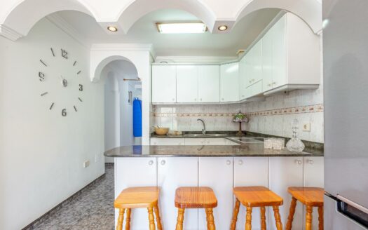 Seltene Gelegenheit in Puerto Rico: 4-Zimmer-Apartment mit Meerblick