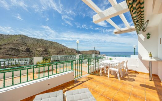 Seltene Gelegenheit in Puerto Rico: 4-Zimmer-Apartment mit Meerblick