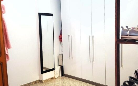Geräumiges Haus mit privater Dachterrasse und 830 m² Grundstück in El Salobre – San Bartolomé de Tir