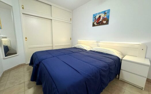 Apartamento con piscina comunitaria en Playa del Cura