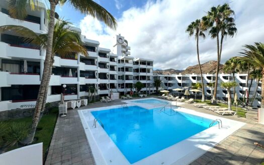 Apartamento con piscina comunitaria en Playa del Cura