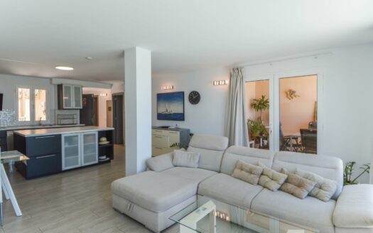 Paradies am Atlantik: Exklusives 3-Zimmer-Apartment mit Infinity-Pool in Arguineguín