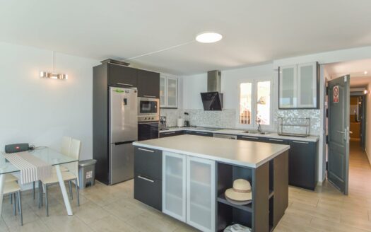 Paradies am Atlantik: Exklusives 3-Zimmer-Apartment mit Infinity-Pool in Arguineguín
