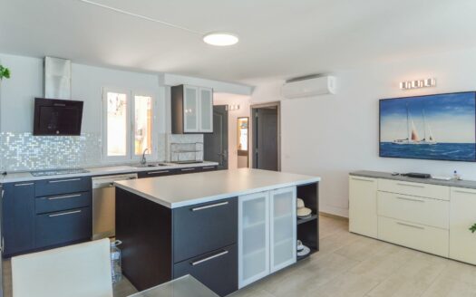 Paradies am Atlantik: Exklusives 3-Zimmer-Apartment mit Infinity-Pool in Arguineguín