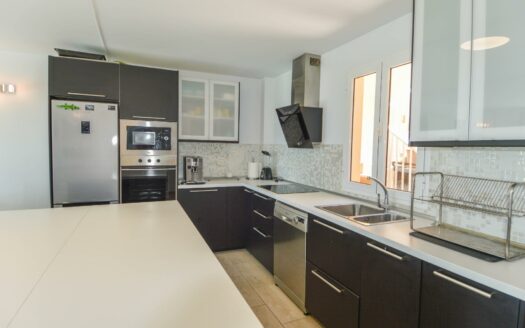 Paradies am Atlantik: Exklusives 3-Zimmer-Apartment mit Infinity-Pool in Arguineguín