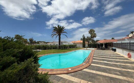 Bungalow con semi-sótano en Campo Internacional de Maspalomas