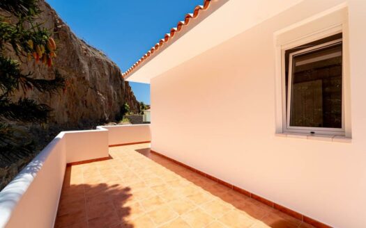 Exclusiva villa en Avenida Lechugal, Tauro