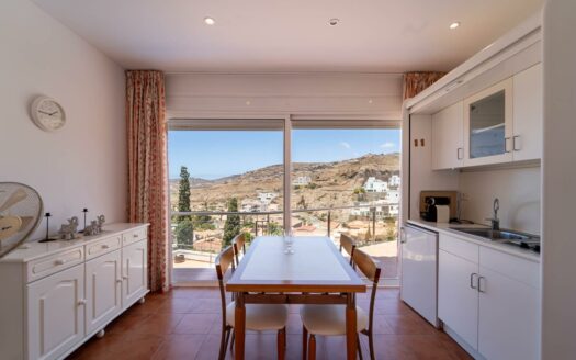 Exclusiva villa en Avenida Lechugal, Tauro