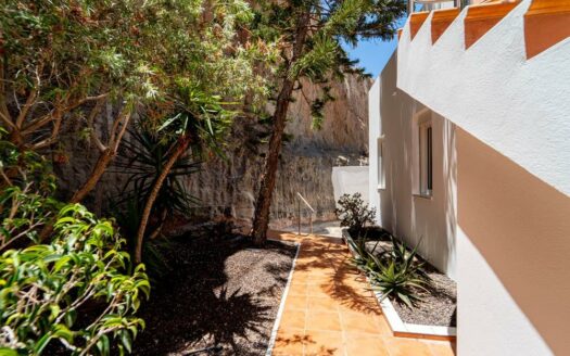 Exclusiva villa en Avenida Lechugal, Tauro