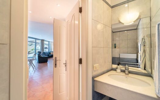 Exclusiva villa en Avenida Lechugal, Tauro