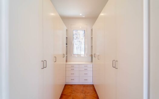 Exclusiva villa en Avenida Lechugal, Tauro
