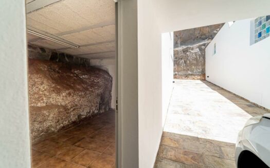 Exclusiva villa en Avenida Lechugal, Tauro