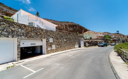 Exclusiva villa en Avenida Lechugal, Tauro