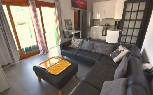 Impresionante Casa de Tres Apartamentos en Playa del Inglés