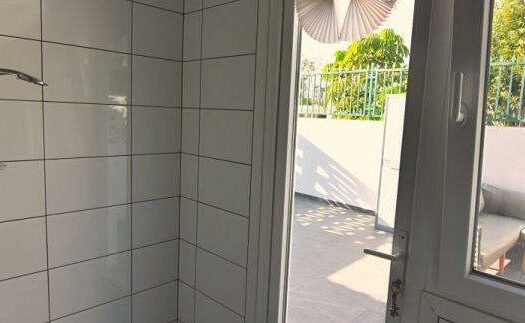 Impresionante Casa de Tres Apartamentos en Playa del Inglés