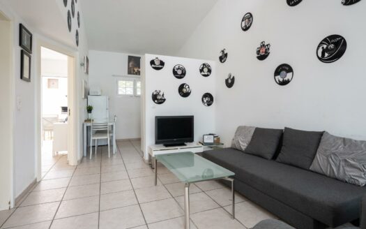 Cozy Bungalow in a Prime Playa del Inglés Location