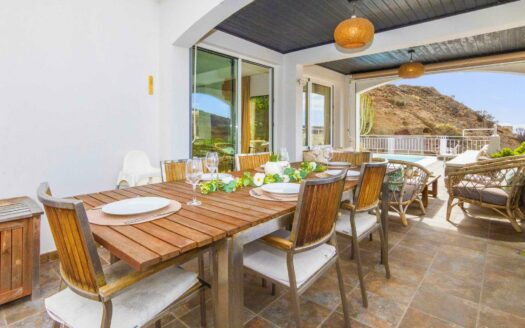PRECIOSA VILLA REFORMADA EN TAURO CON PISCINA PRIVADA CLIMATIZADA, AMPLIA ZONA EXTERIOR Y FANTÁSTICAS VISTAS AL MAR. GARAJE.