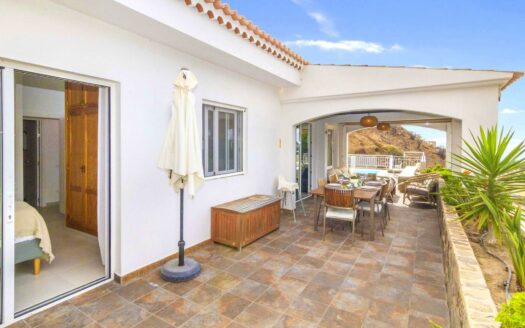 PRECIOSA VILLA REFORMADA EN TAURO CON PISCINA PRIVADA CLIMATIZADA, AMPLIA ZONA EXTERIOR Y FANTÁSTICAS VISTAS AL MAR. GARAJE.