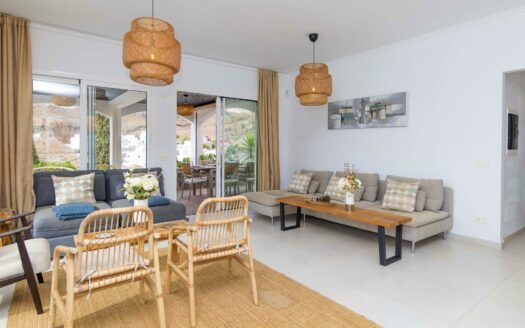 PRECIOSA VILLA REFORMADA EN TAURO CON PISCINA PRIVADA CLIMATIZADA, AMPLIA ZONA EXTERIOR Y FANTÁSTICAS VISTAS AL MAR. GARAJE.