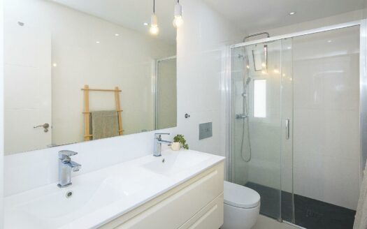 PRECIOSA VILLA REFORMADA EN TAURO CON PISCINA PRIVADA CLIMATIZADA, AMPLIA ZONA EXTERIOR Y FANTÁSTICAS VISTAS AL MAR. GARAJE.