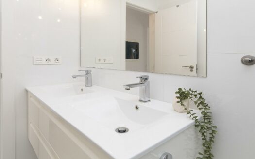 PRECIOSA VILLA REFORMADA EN TAURO CON PISCINA PRIVADA CLIMATIZADA, AMPLIA ZONA EXTERIOR Y FANTÁSTICAS VISTAS AL MAR. GARAJE.