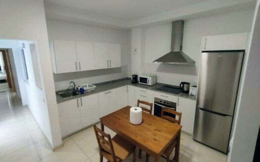 Piso de 4 habitaciones en Guanarteme, alquiler temporal.