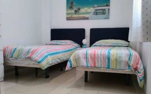 Piso de 4 habitaciones en Guanarteme, alquiler temporal.