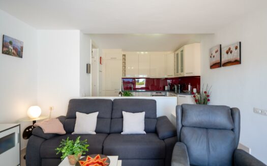Exclusive bungalow near the golf course and with a roof terrace