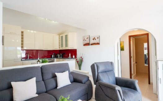 Exclusive bungalow near the golf course and with a roof terrace