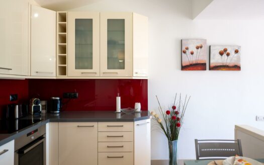 Exclusive bungalow near the golf course and with a roof terrace