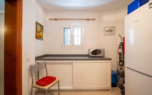 Exclusive bungalow near the golf course and with a roof terrace