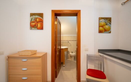 Exclusive bungalow near the golf course and with a roof terrace