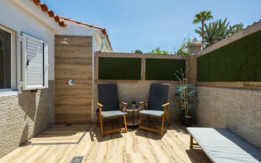 Bungalow reformado con terraza privada en Playa del Inglés