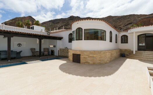 EXKLUSIVES FREISTEHENDES HAUS MIT BEHEIZTEM POOL IN TAURO, MOGÁN