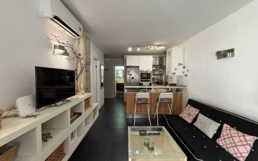 Ferienwohnung zur Saisonmiete in Bahía Mar – La Garita