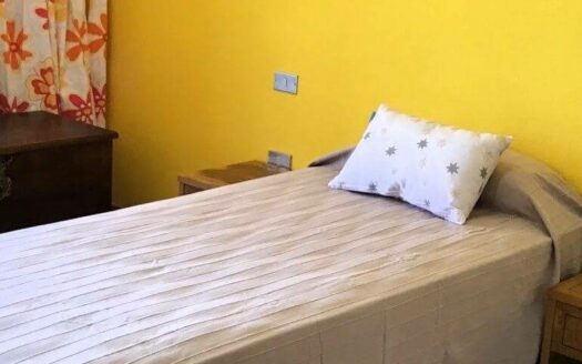 Amplia vivienda con azotea privada con terreno de 830 m² en El Salobre – San Bartolomé de Tirajana