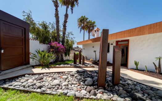 A home where the horizon seems infinite