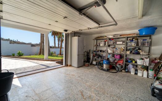 A home where the horizon seems infinite