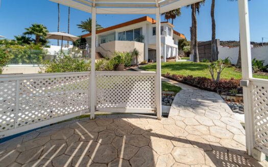 A home where the horizon seems infinite