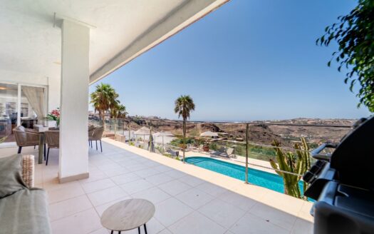 A home where the horizon seems infinite