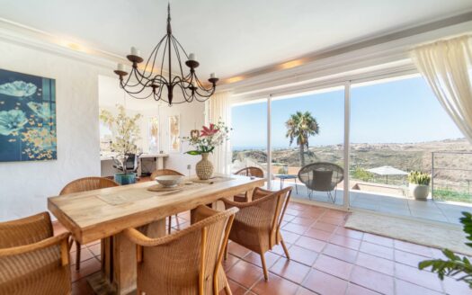 A home where the horizon seems infinite