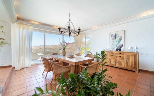 A home where the horizon seems infinite