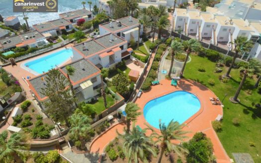 Se alquila apartamento con vistas y renovado en Playa del Águila.