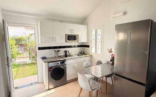 Bungalow renovado con jardín – Alquiler de temporada en Playa del Inglés