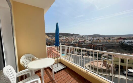 Exklusives Apartment mit Terrasse, Meerblick und beheiztem Pool in Loma 2