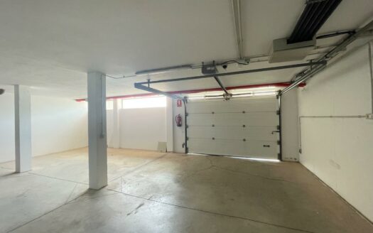 Exklusives Apartment mit Terrasse, Meerblick und beheiztem Pool in Loma 2