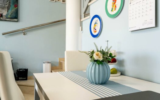 Renovated duplex with terrace and parking space in Puerto Rico